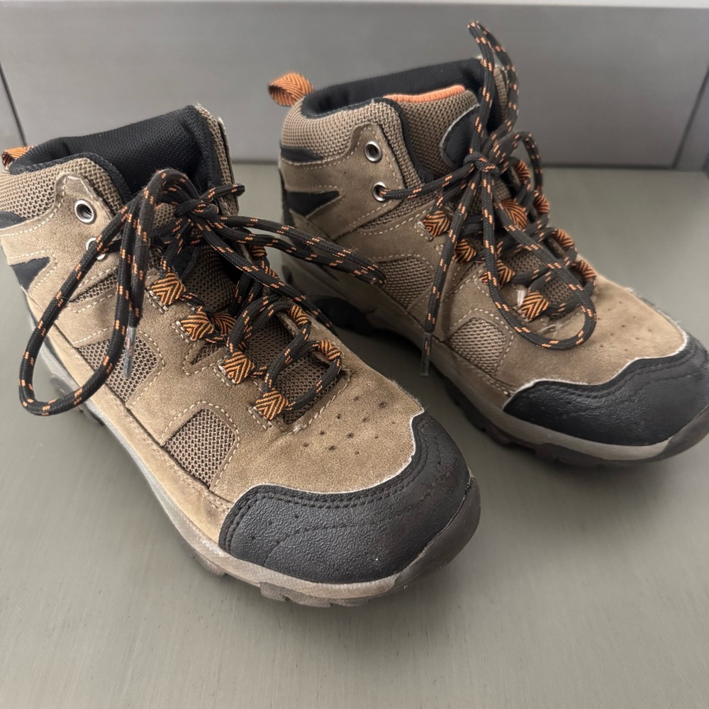 Ozark Trail Youth Hiking Boots